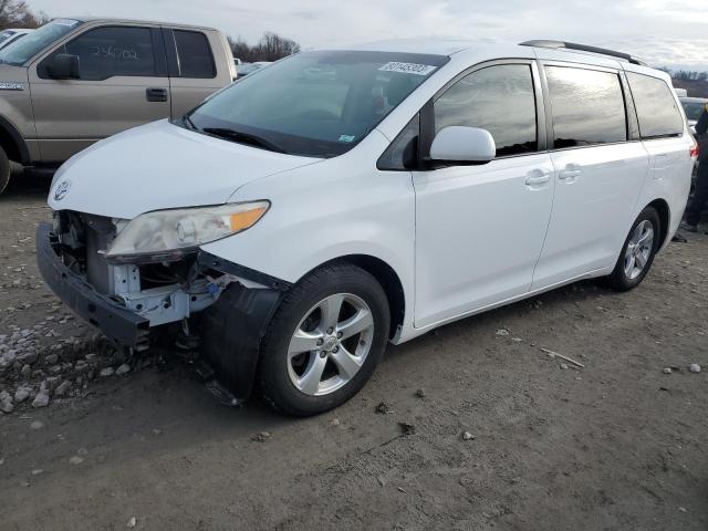 Image 1 of 2013 TOYOTA SIENNA LE 2013 with VIN 5TDKK3DCXDS282756
