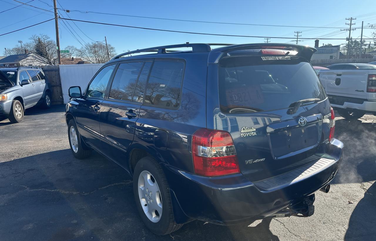 Obraz 3 z 2005 TOYOTA HIGHLANDER LIMITED 2005 z VIN JTEEP21A150107887