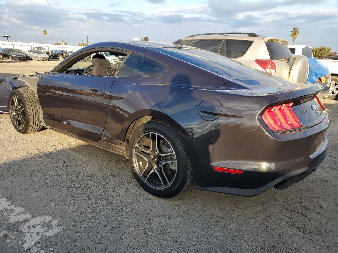 Изображение 2 2022 FORD MUSTANG  2022 с VIN 1FA6P8TH9N5142286