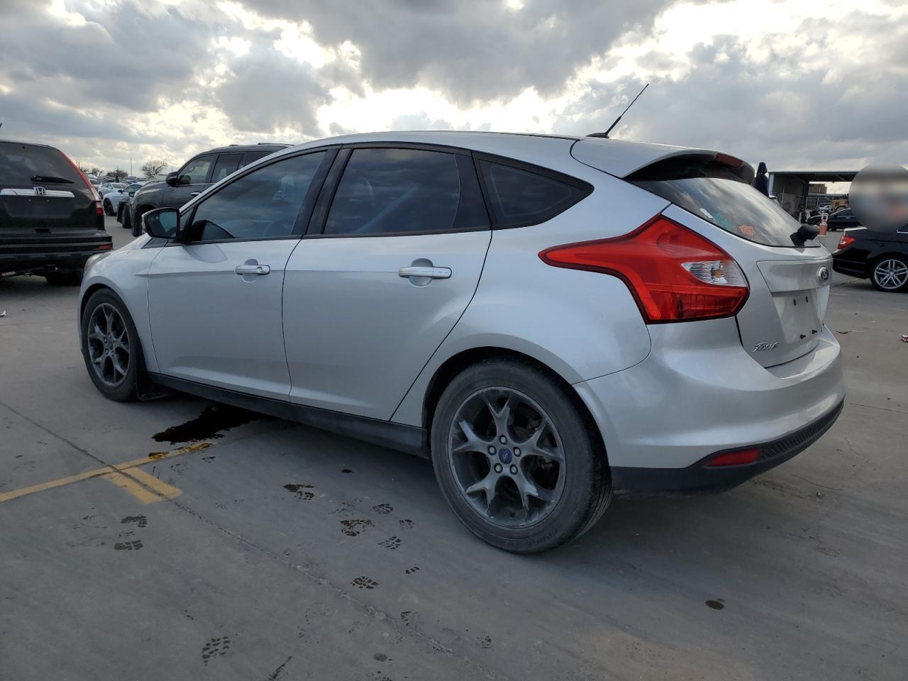 Изображение 2 2014 FORD FOCUS SE 2014 с VIN 1FADP3K22EL327928