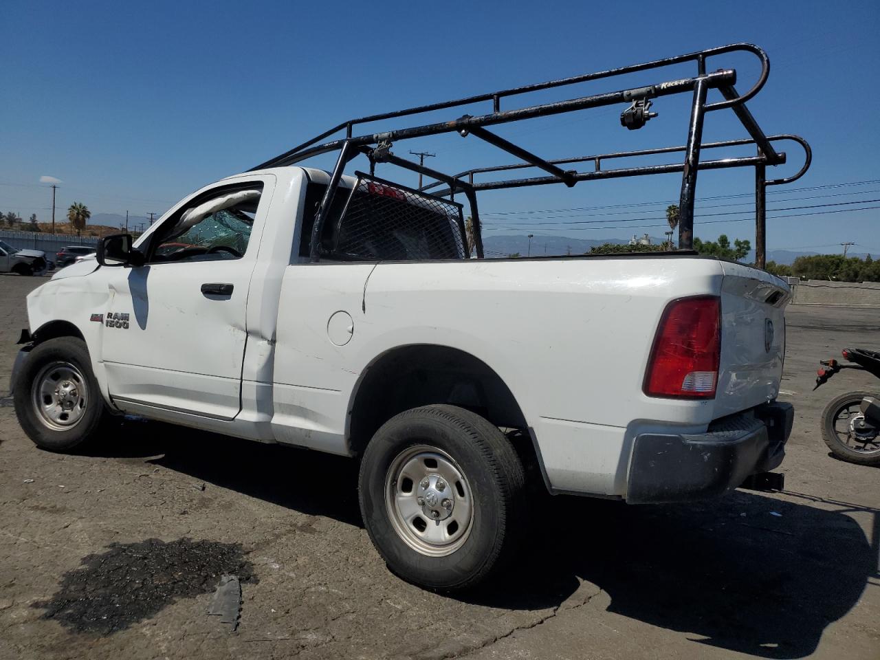 Изображение 2 2017 RAM 1500 ST 2017 с VIN 3C6JR6AT4HG664984