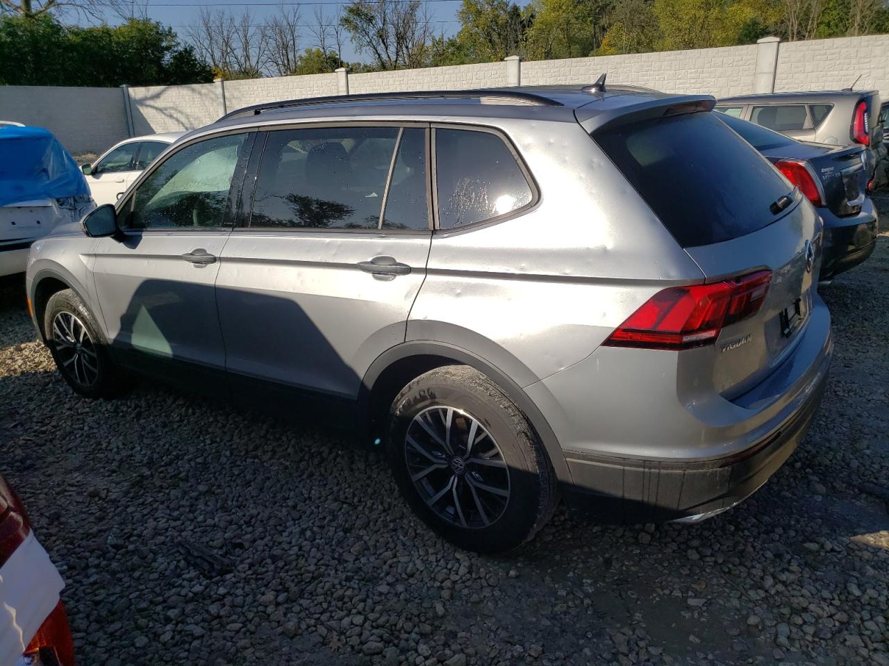 Изображение 2 2021 VOLKSWAGEN TIGUAN S 2021 с VIN 3VV0B7AX8MM014876