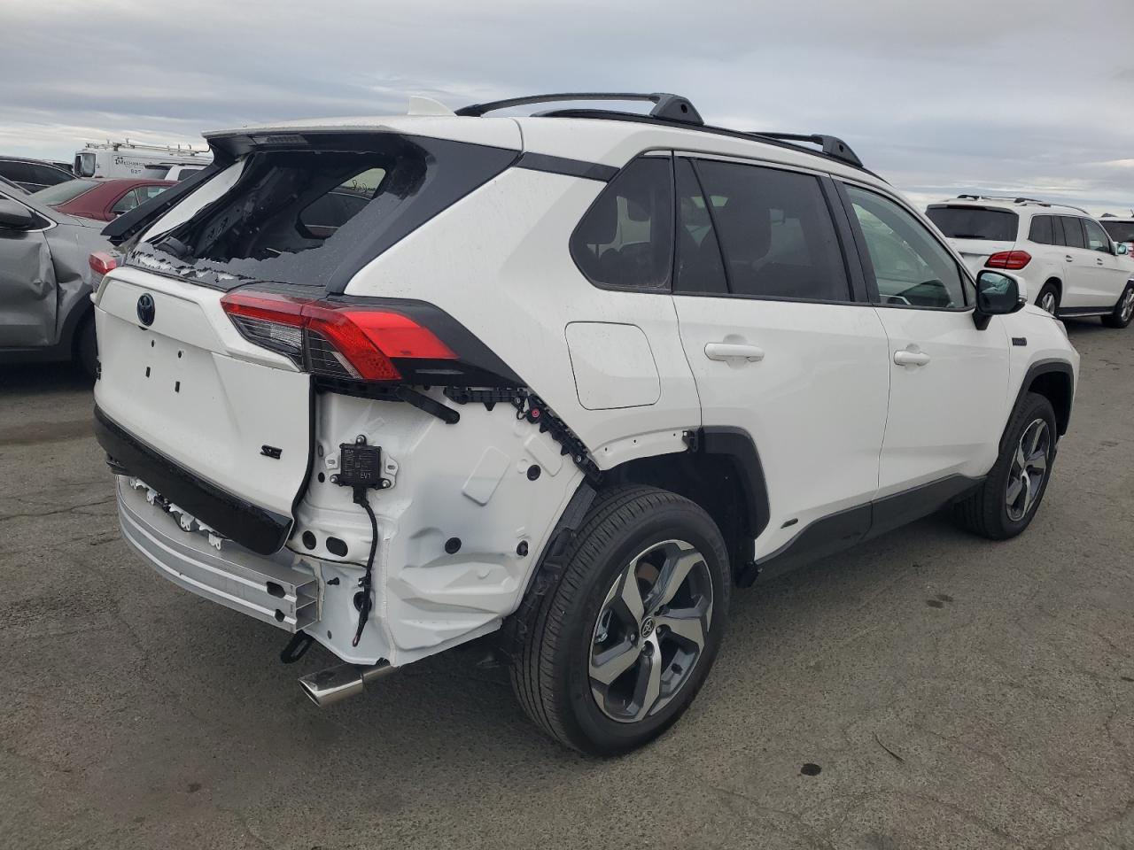Obraz 3 z 2023 TOYOTA RAV4 PRIME SE 2023 z VIN JTMAB3FV3PD141733