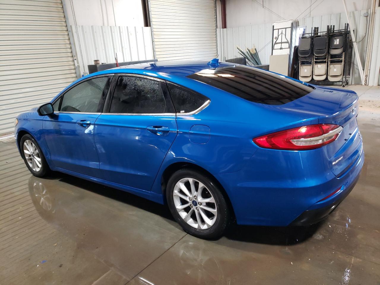Изображение 2 2020 FORD FUSION SE 2020 с VIN 3FA6P0HD4LR169557