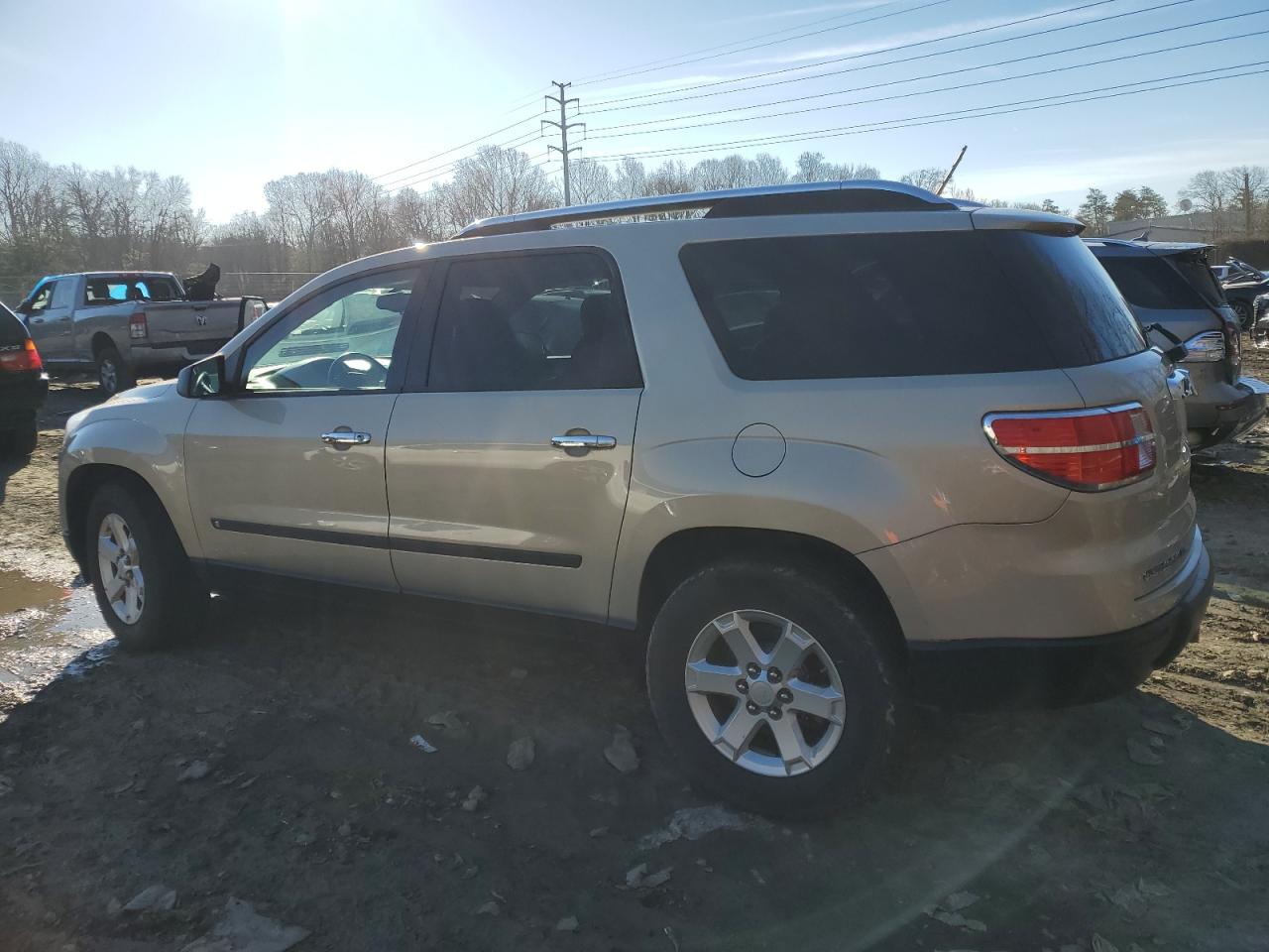Image 2 of 2008 SATURN OUTLOOK XE 2008 with VIN 5GZER13798J285943