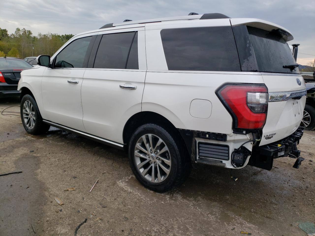 Image 2 of 2018 FORD EXPEDITION LIMITED 2018 with VIN 1FMJU2AT3JEA21843