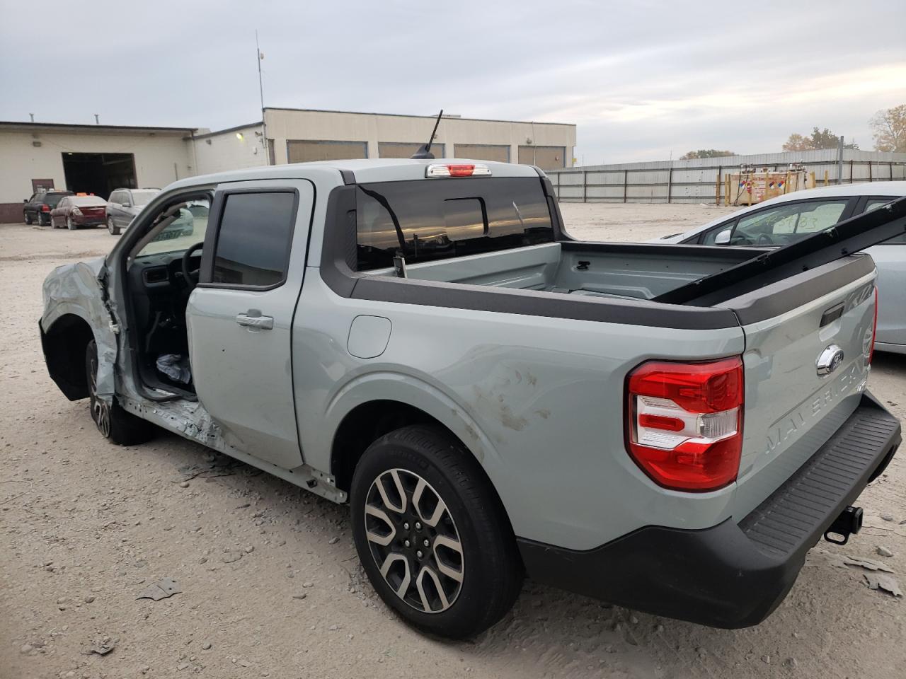 Изображение 2 2023 FORD MAVERICK XL 2023 с VIN 3FTTW8F95PRA59930