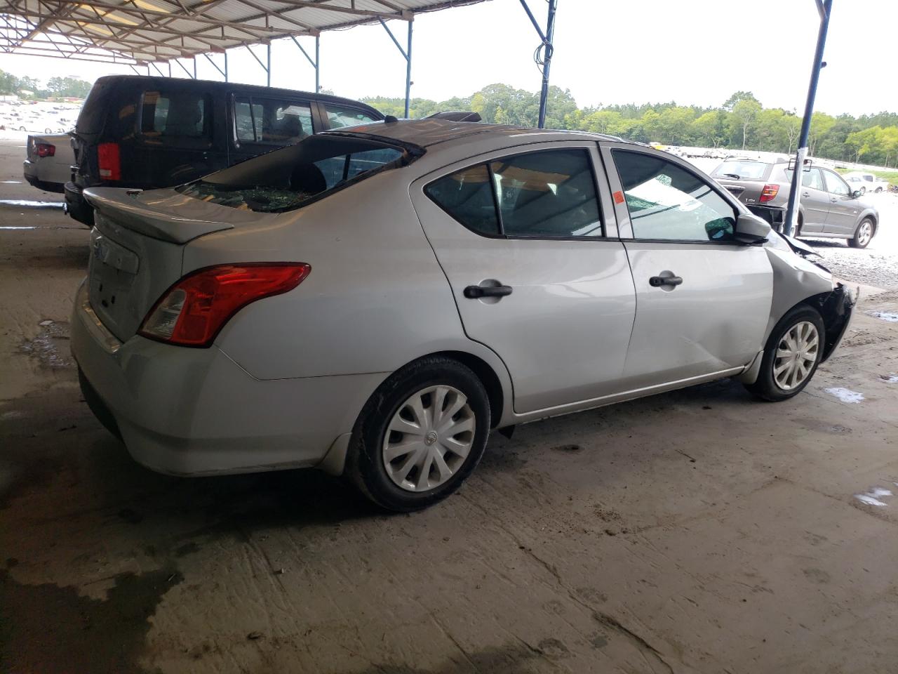 Image 3 of 2018 NISSAN VERSA S 2018 with VIN 3N1CN7AP0JL888596