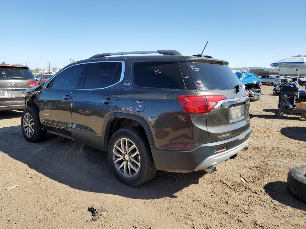 Image 2 of 2019 GMC ACADIA SLE 2019 with VIN 1GKKNLLS5KZ157311