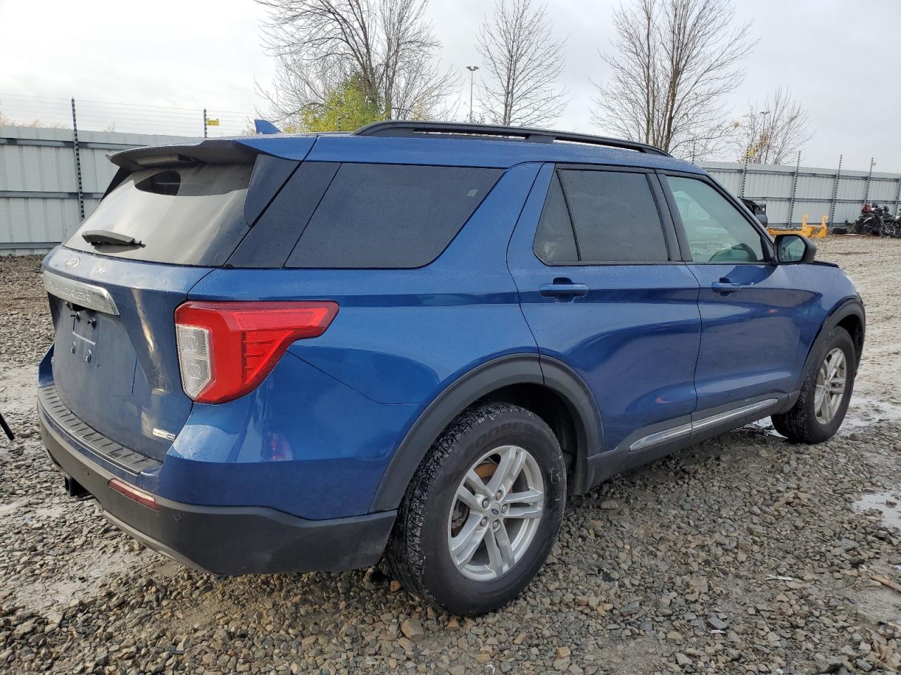 Image 3 of 2020 FORD EXPLORER XLT 2020 with VIN 1FMSK8DH7LGD15175
