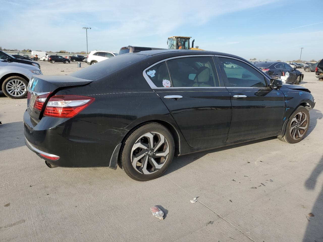 Image 3 of 2016 HONDA ACCORD EXL 2016 with VIN 1HGCR2F89GA002945