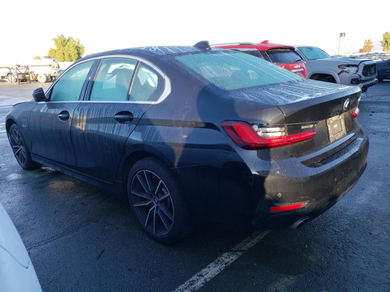 Image 2 of 2022 BMW 330E  2022 with VIN 3MW5P7J03N8C63358