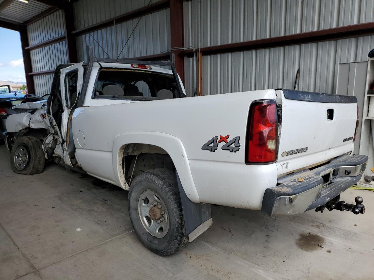 Obraz 2 z 2004 CHEVROLET SILVERADO K2500 HEAVY DUTY 2004 z VIN 1GCHK29U44E138714
