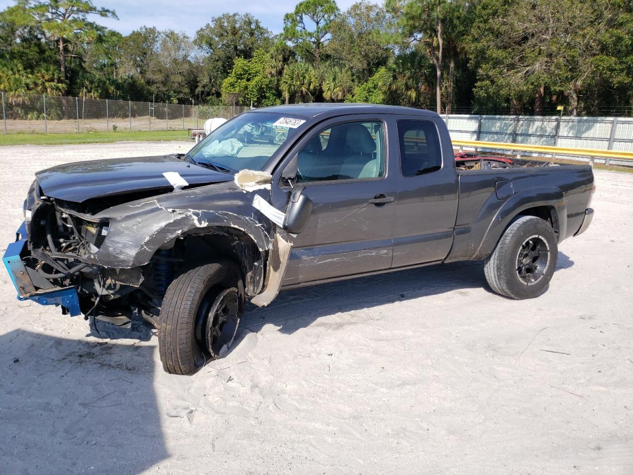 Image 1 of 2011 TOYOTA TACOMA PRERUNNER ACCESS CAB 2011 with VIN 5TFTU4GN3BX001454