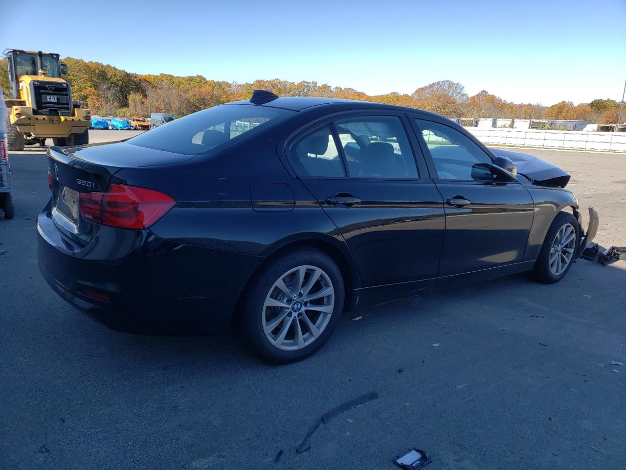 Image 3 of 2018 BMW 320 XI 2018 with VIN WBA8E5G58JNV02033