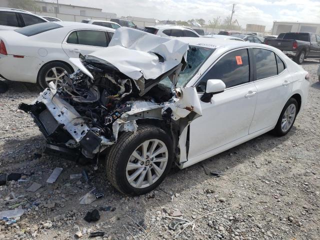 Изображение 1 2022 TOYOTA CAMRY LE 2022 с VIN 4T1C11AK7NU689143