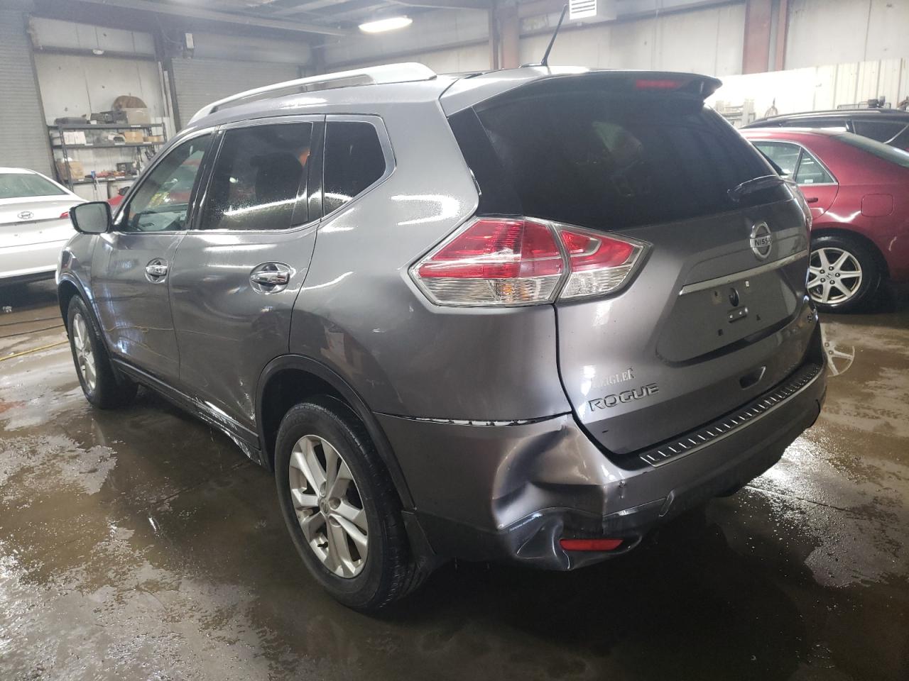 Image 2 of 2016 NISSAN ROGUE S 2016 with VIN KNMAT2MV0GP722843