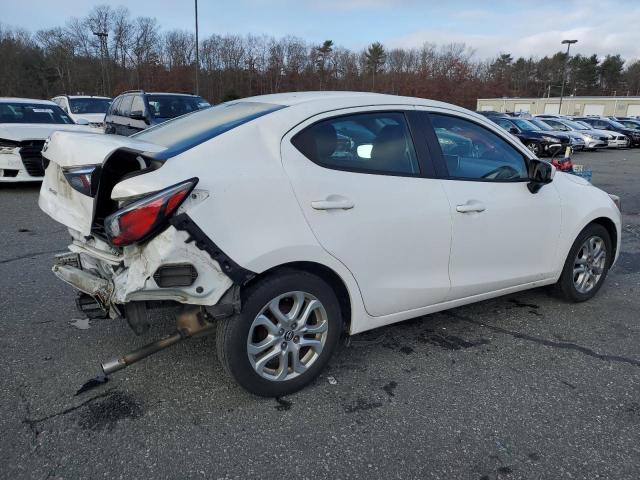 Obraz 3 z 2017 TOYOTA YARIS IA  2017 z VIN 3MYDLBYV8HY182747