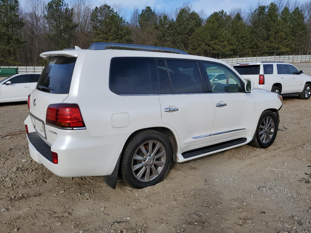 Изображение 3 2010 LEXUS LX 570 2010 с VIN JTJHY7AX9A4054226