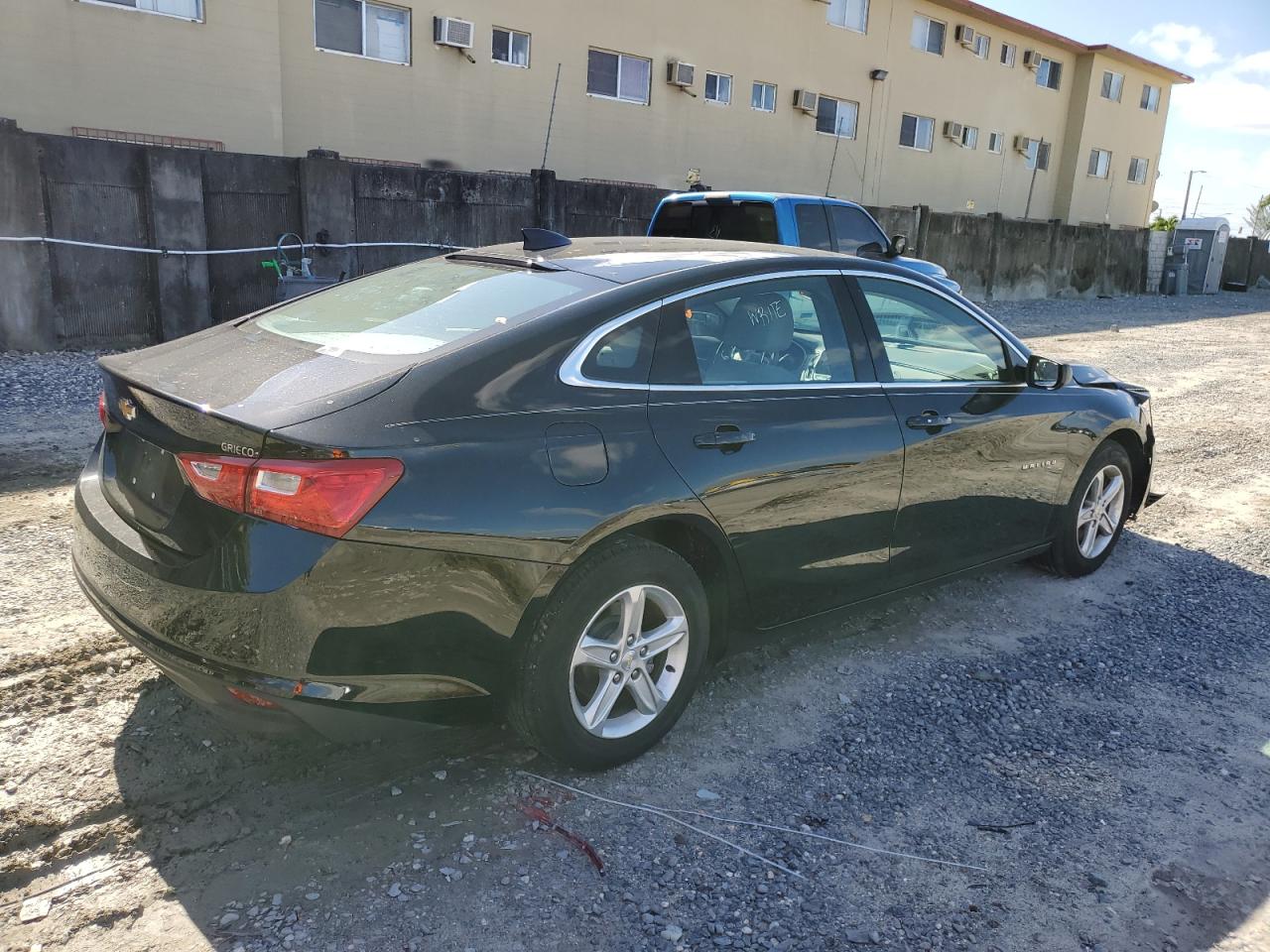 Изображение 3 2022 CHEVROLET MALIBU LS 2022 с VIN 1G1ZB5STXNF191980