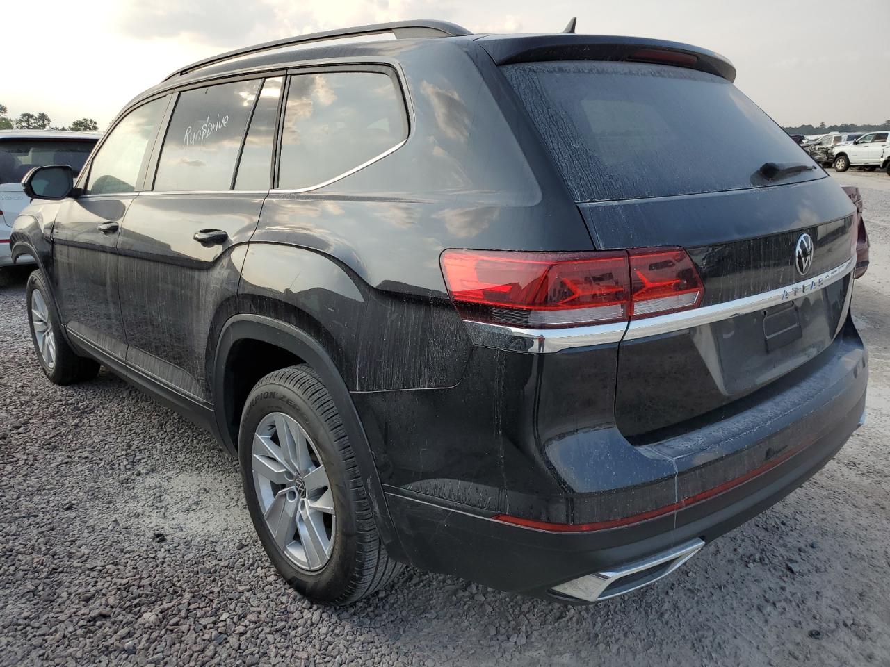 Image 2 of Volkswagen Atlas S 2021 with VIN 1V2AP2CAXMC587665