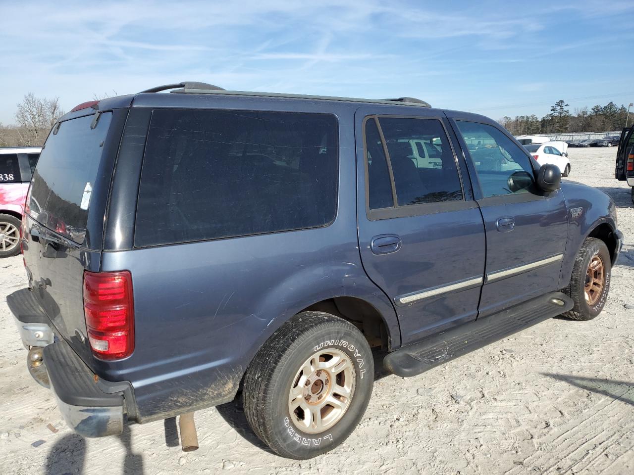 Image 3 of 2002 FORD EXPEDITION XLT 2002 with VIN 1FMRU15W92LA35938