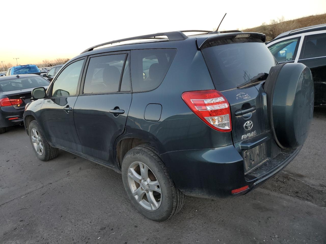 Obraz 2 z 2011 TOYOTA RAV4  2011 z VIN 2T3BF4DV6BW091519