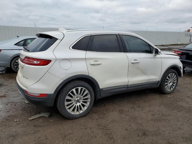 Obraz 3 z 2017 LINCOLN MKC RESERVE 2017 z VIN 5LMCJ3D90HUL61066