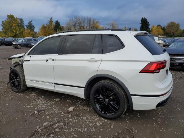Image 2 of 2022 VOLKSWAGEN TIGUAN SE R-LINE BLACK 2022 with VIN 3VV8B7AX2NM056626