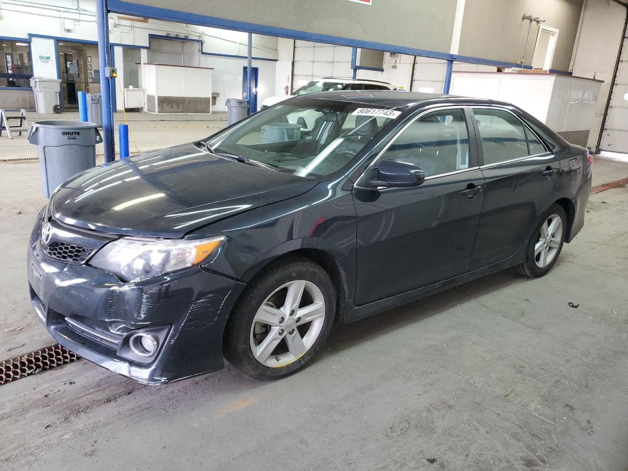 Obraz 1 z 2013 TOYOTA CAMRY L 2013 z VIN 4T1BF1FK3DU667225