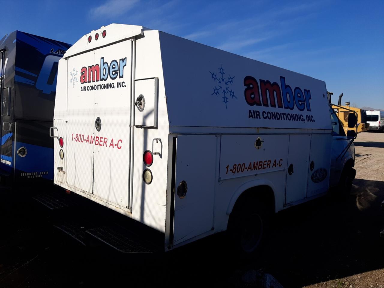 Image 3 of 2002 CHEVROLET EXPRESS G3500  2002 with VIN 1GBJG31R821159932