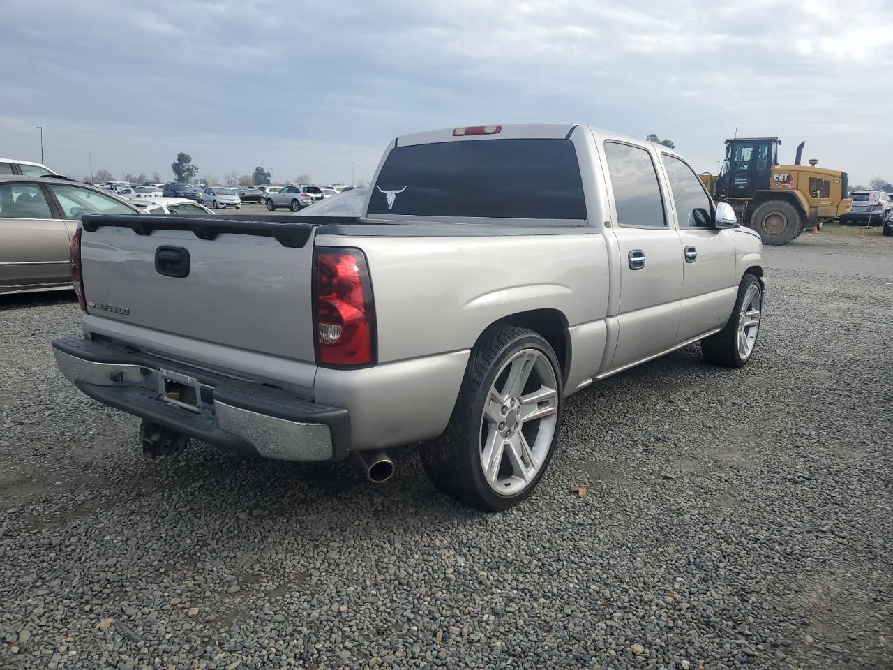 Image 3 of 2006 CHEVROLET SILVERADO C1500 2006 with VIN 2GCEC13T061186015