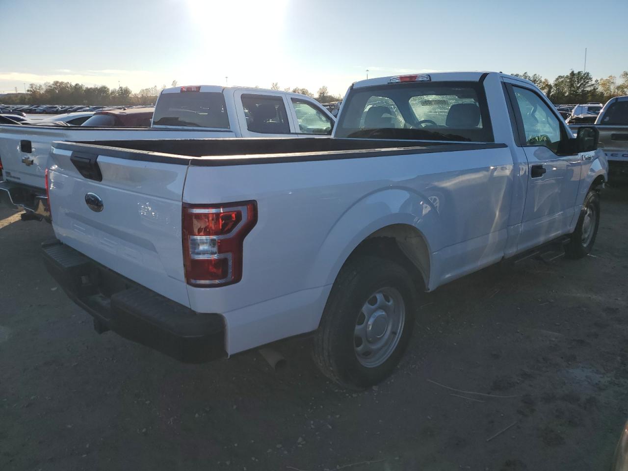 Image 3 of Ford F150 2020 with VIN 1FTMF1CB6LKD95460