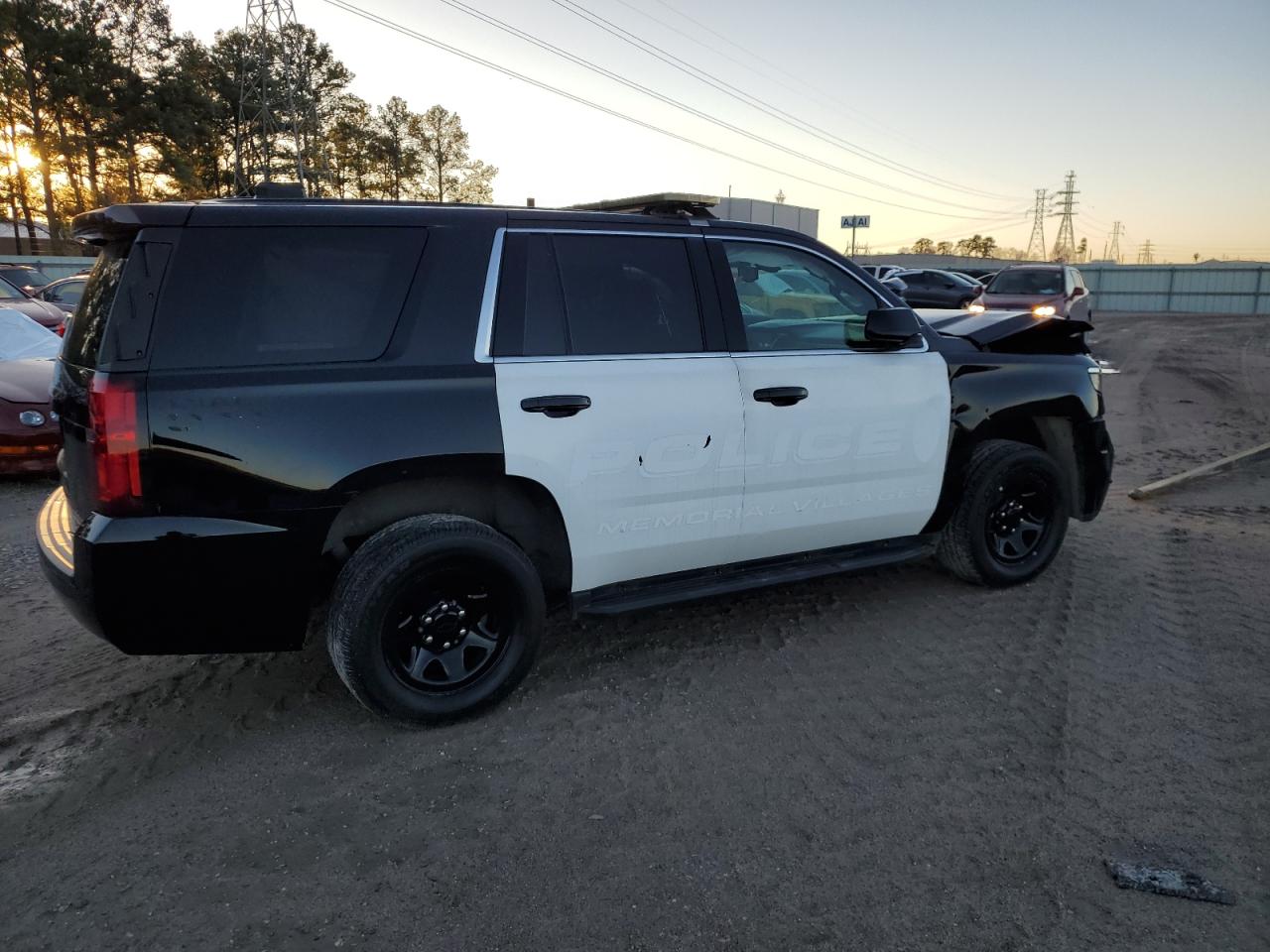 Image 3 of 2018 CHEVROLET TAHOE POLICE 2018 with VIN 1GNLCDEC9JR311509