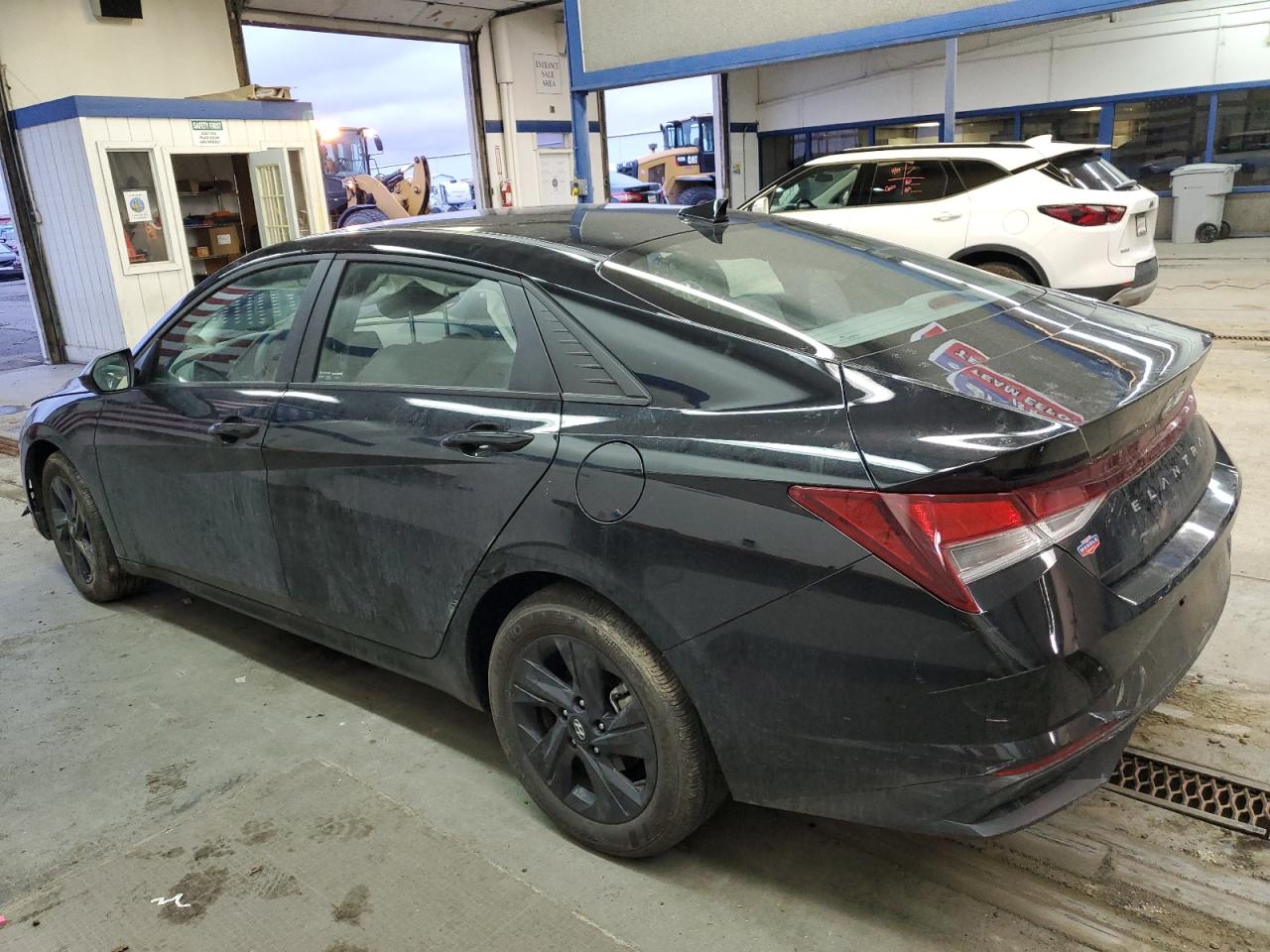 Image 2 of 2023 HYUNDAI ELANTRA SEL 2023 with VIN KMHLM4AG3PU529137