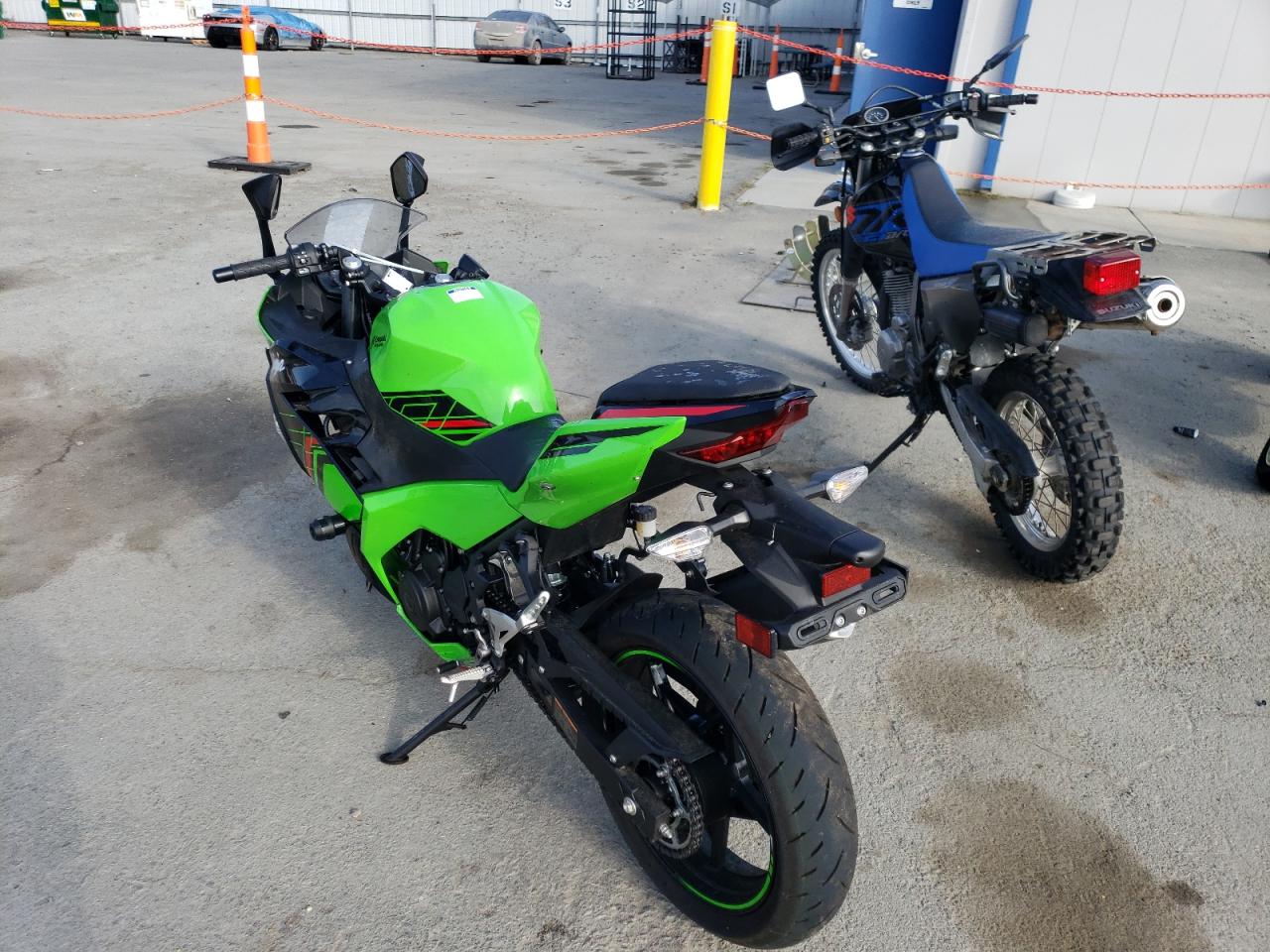Obraz 3 z 2023 KAWASAKI EX400  2023 z VIN JKAEXKH15PDAN6560
