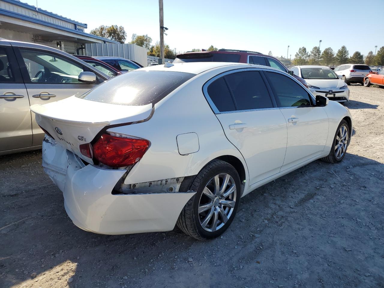 Image 3 of 2011 INFINITI G37  2011 with VIN JN1CV6AR8BM407917