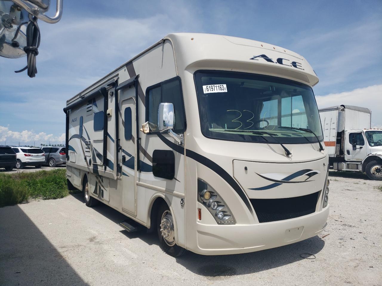 Image 1 of 2016 FORD F53 2016 with VIN 1F64F5DYXG0A00209