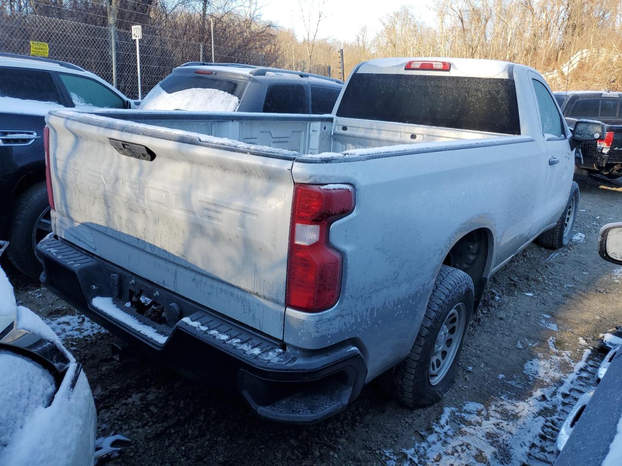 Obraz 3 z 2020 CHEVROLET SILVERADO C1500 2020 z VIN 3GCNWAEH9LG236008