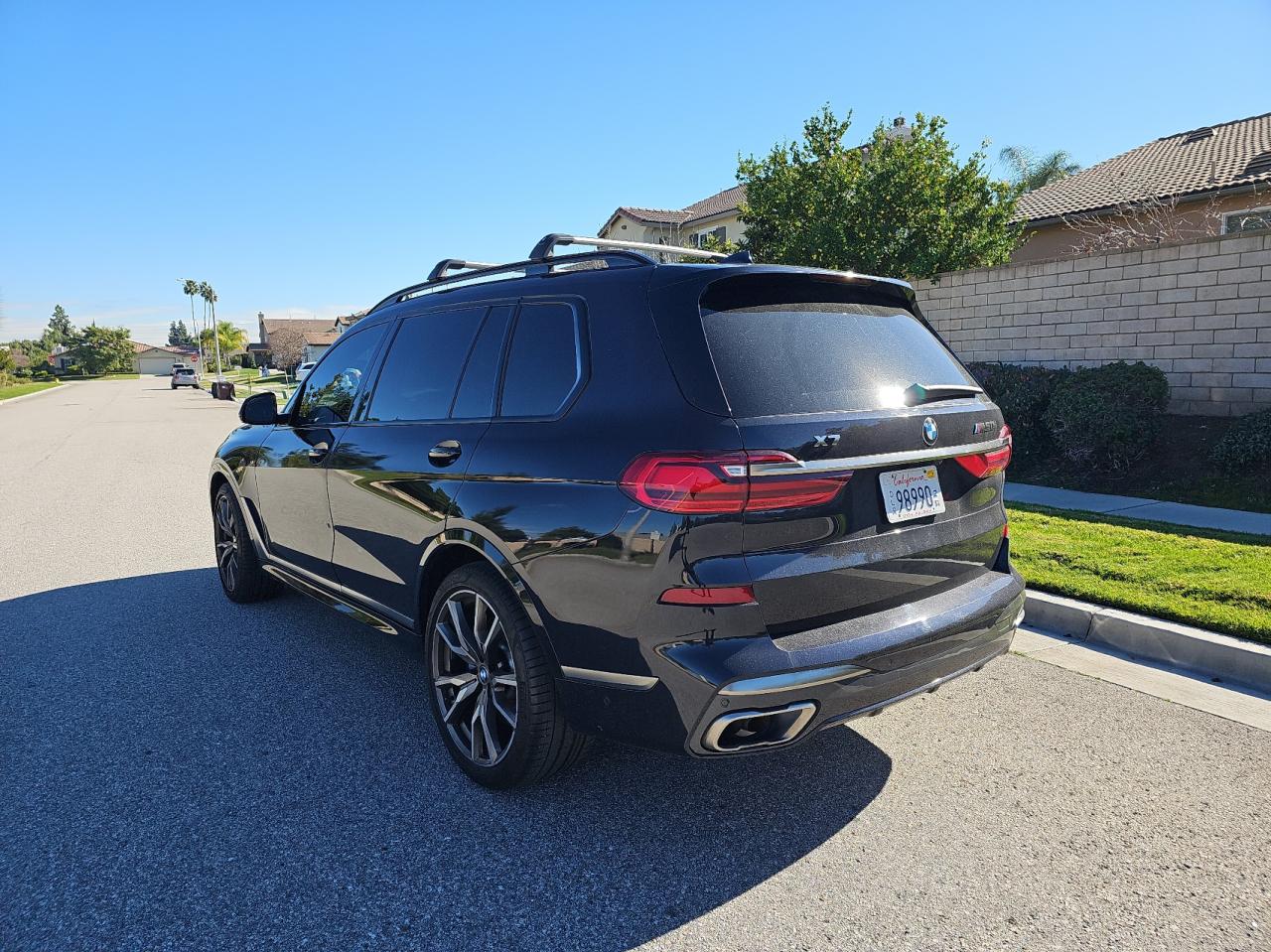 Image 3 of 2020 BMW X7 M50I 2020 with VIN 5UXCX6C06L9C49878
