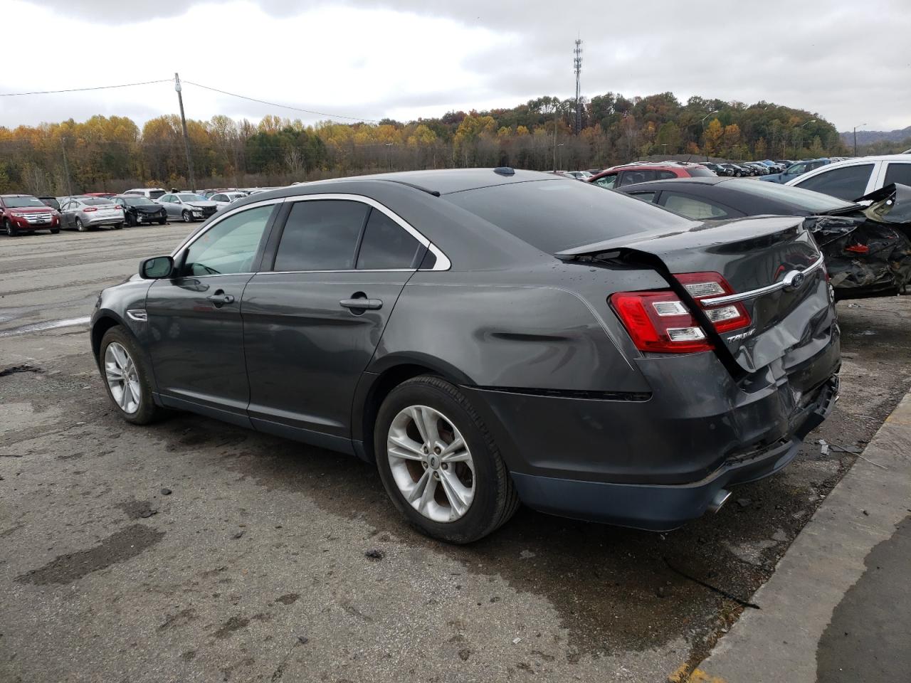 Image 2 of Ford Taurus Sel 2016 with VIN 1FAHP2E88GG153970