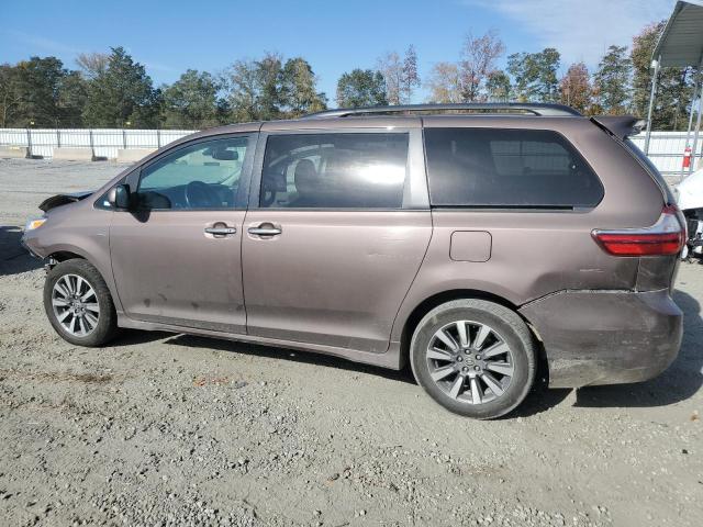 Image 2 of 2020 TOYOTA SIENNA XLE 2020 with VIN 5TDDZ3DC7LS250625