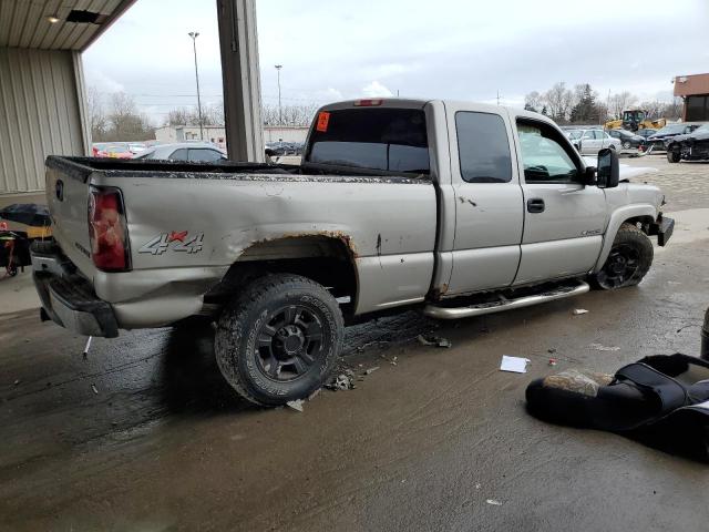 Image 3 of 2004 CHEVROLET SILVERADO K2500 HEAVY DUTY 2004 with VIN 1GCHK29UX4E170454