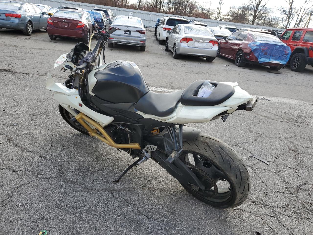Image 3 of 2009 SUZUKI GSX-R600  2009 with VIN JS1GN7EA192105412