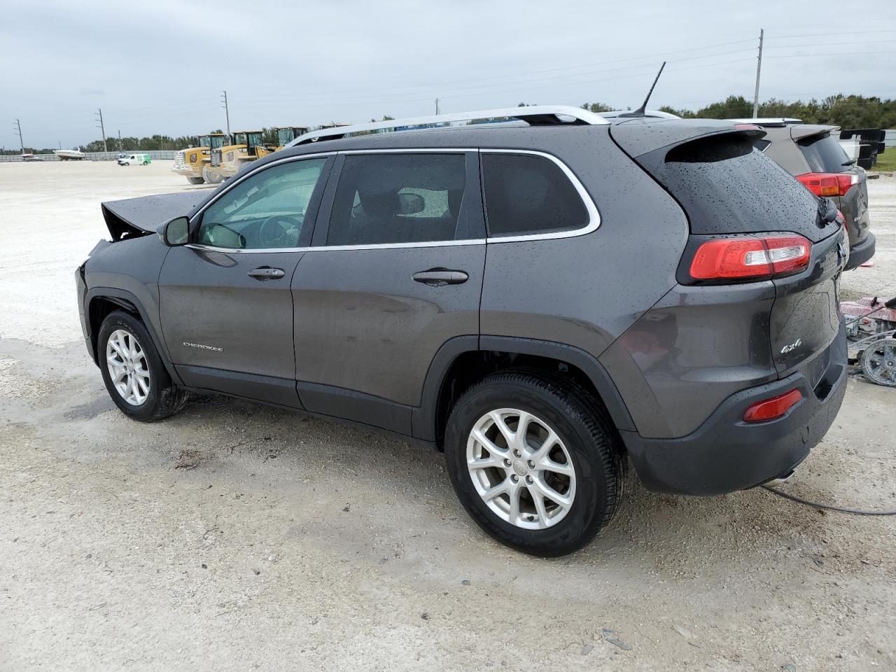 Image 2 of 2014 JEEP CHEROKEE LATITUDE 2014 with VIN 1C4PJMCS1EW138540