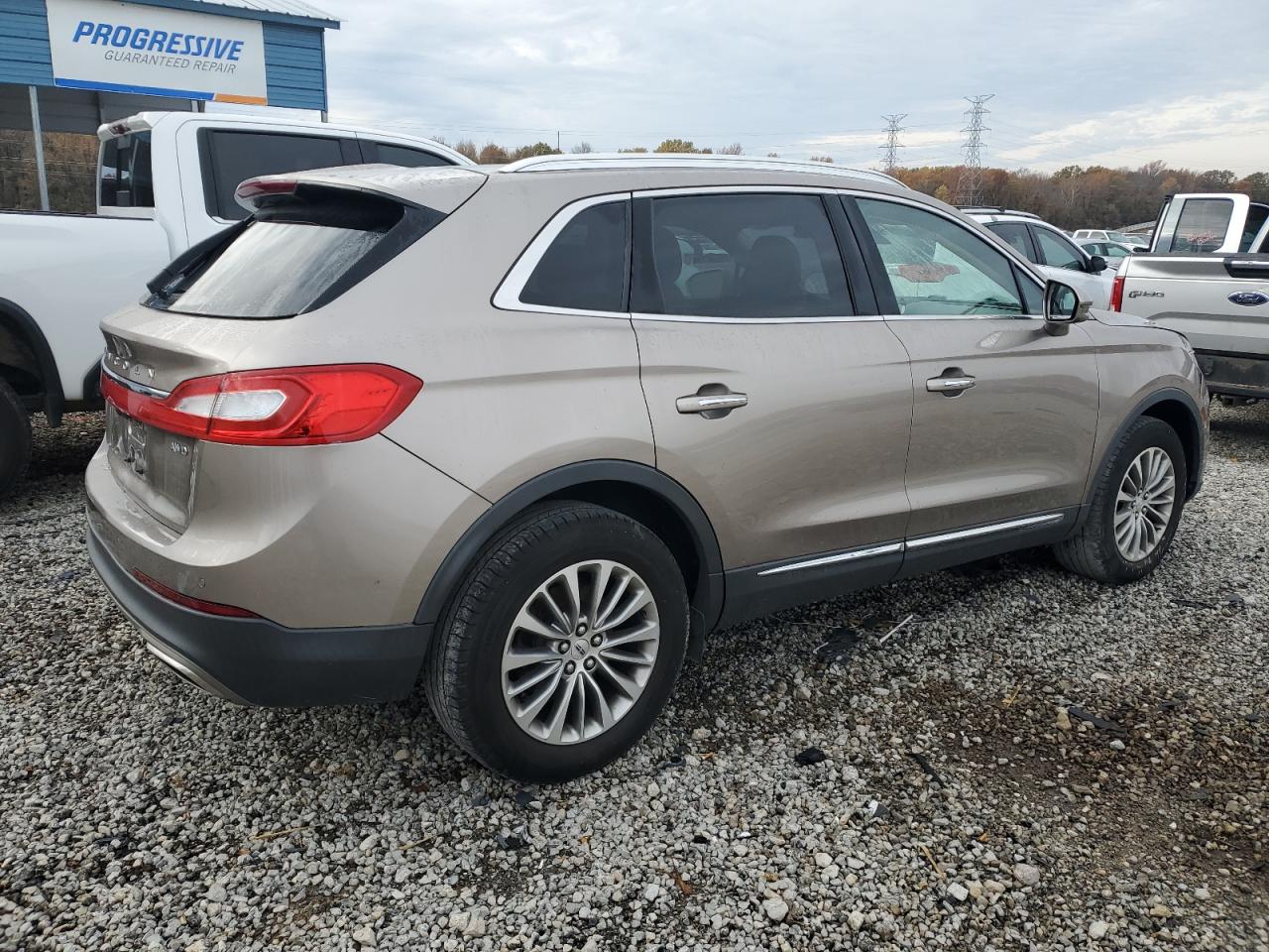 Obraz 3 z 2018 LINCOLN MKX SELECT 2018 z VIN 2LMPJ8KR3JBL41236