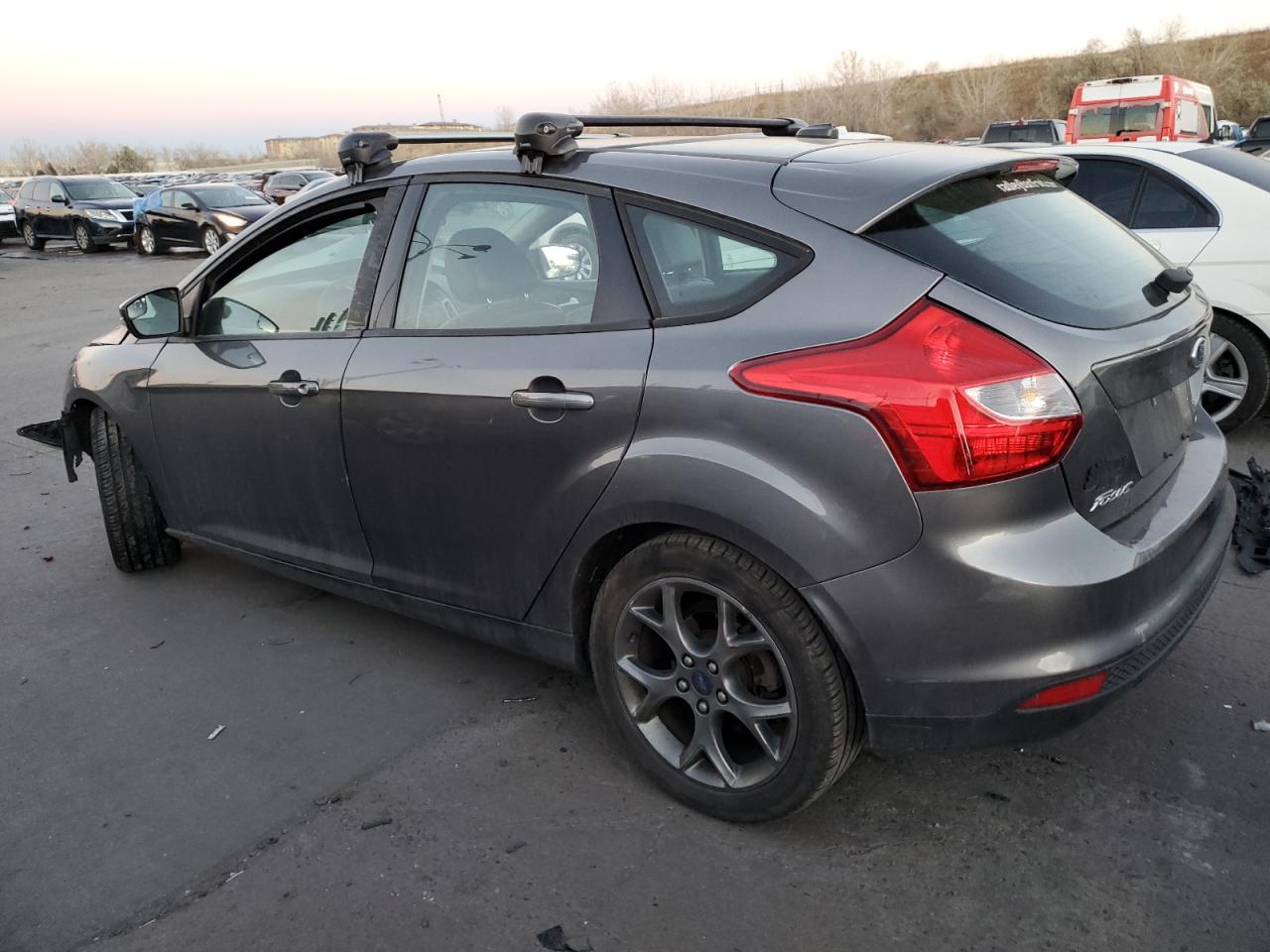 Image 2 of 2013 FORD FOCUS SE 2013 with VIN 1FADP3K28DL297705