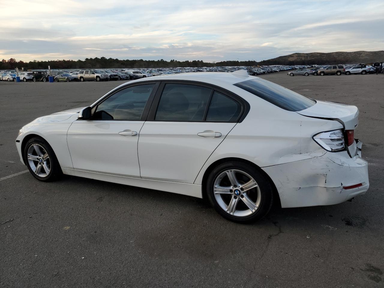 Image 2 of 2013 BMW 328 XI 2013 with VIN WBA3B3C51DF530722