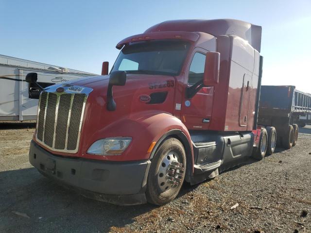Obraz 2 z 2016 PETERBILT 579 2016 z VIN 1XPBDP9X3GD298194