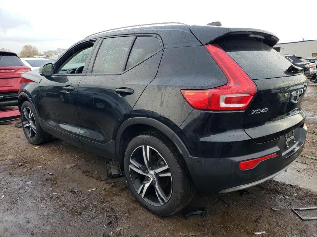 Image 2 of 2019 VOLVO XC40 T5 MOMENTUM 2019 with VIN YV4162XZ0K2014827